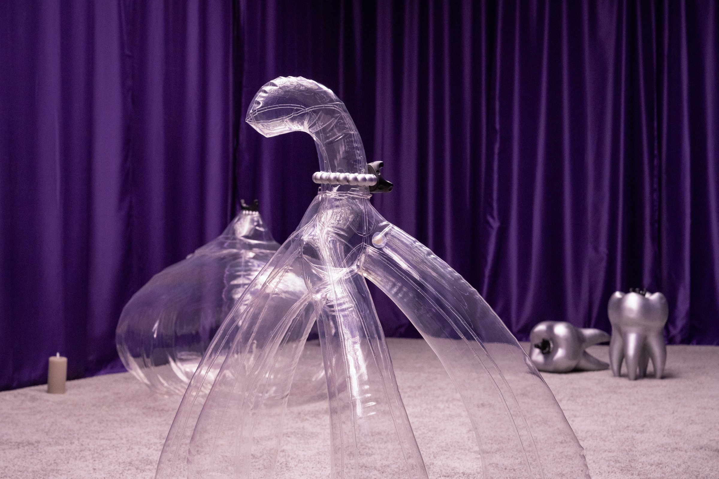Mirrorworlds — Glass objects and silver teeth