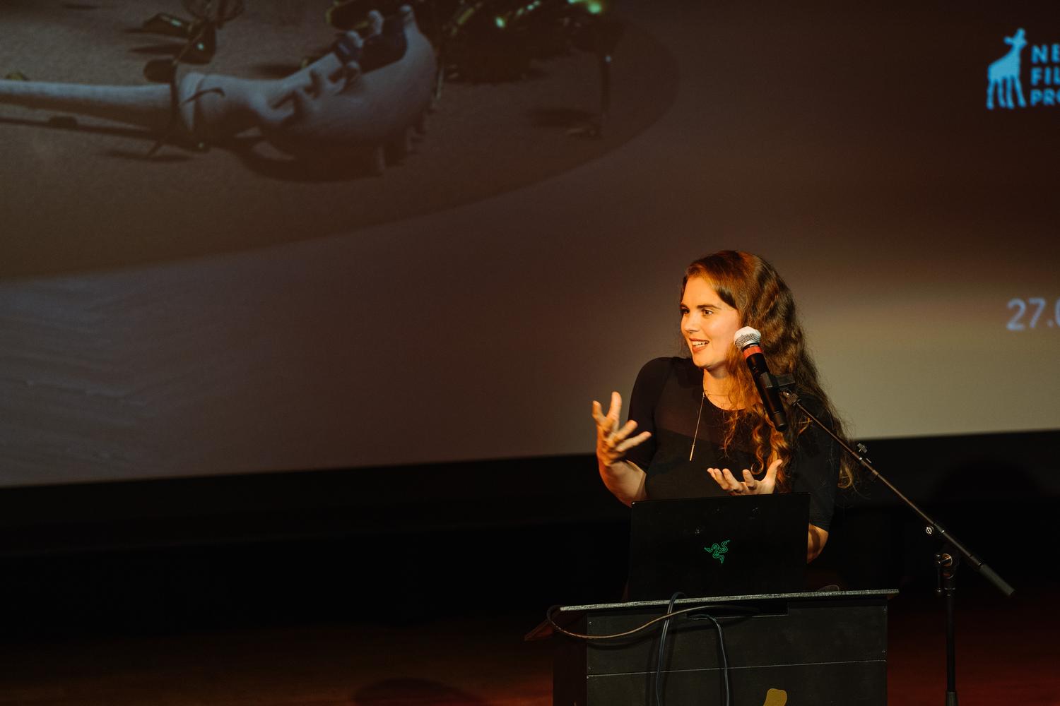 Weightless Collaboration